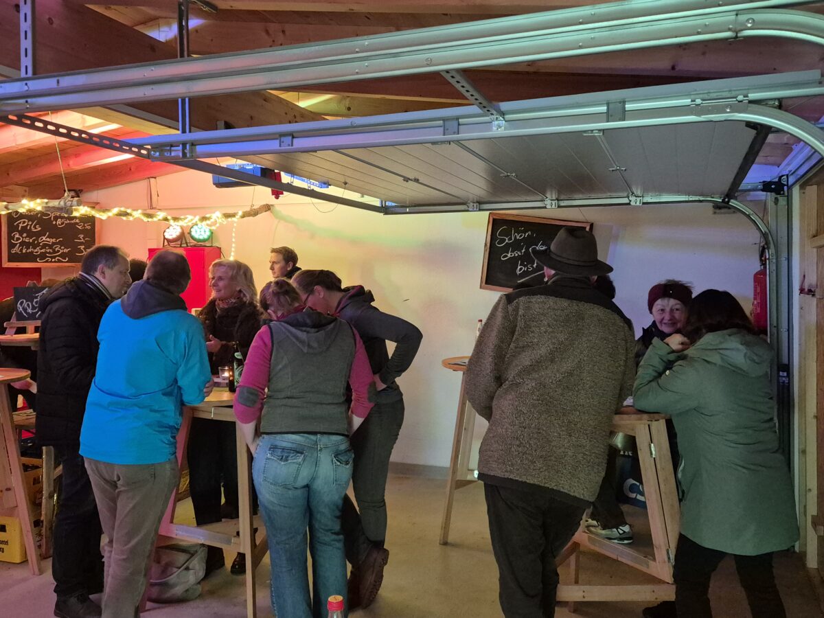 CSU Wintergrillen am Lehrpfad begeistert Groß und Klein