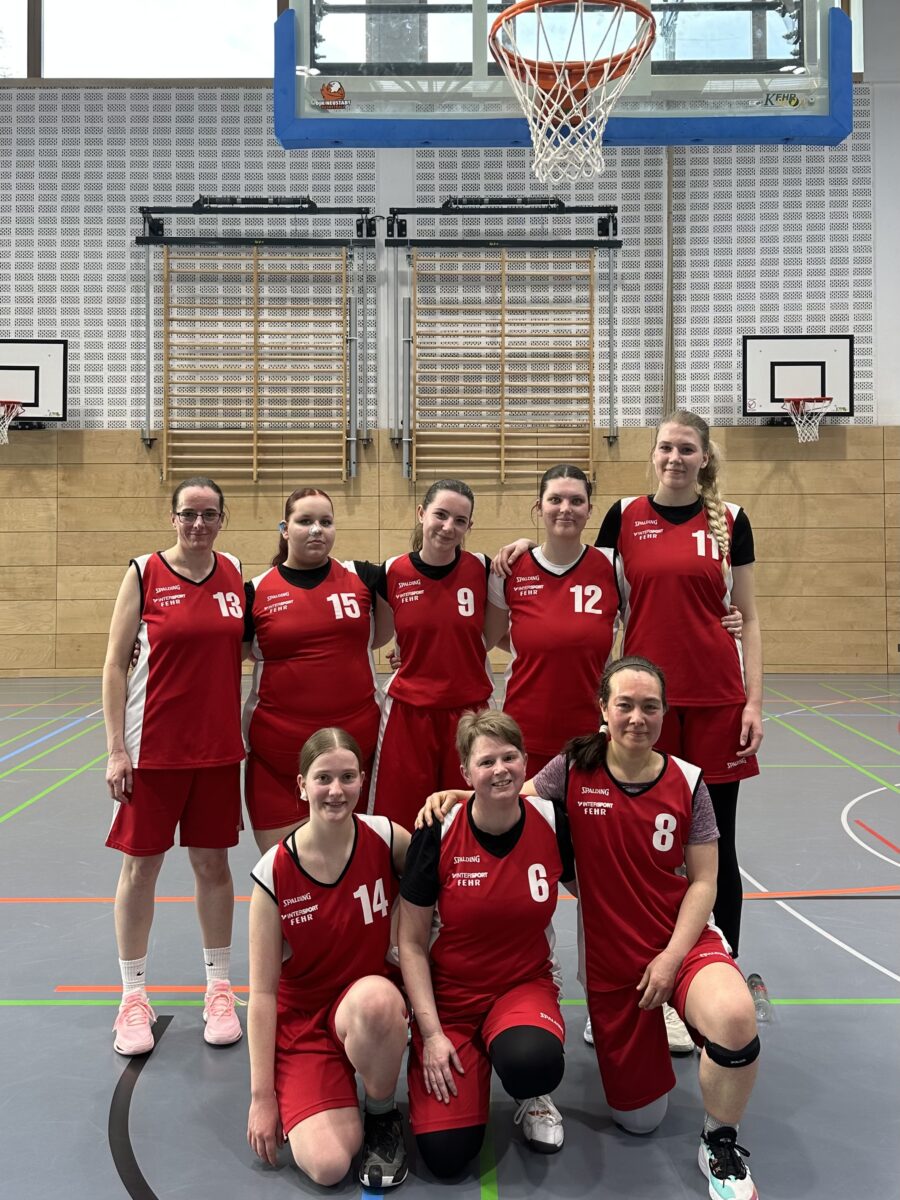 Damen drei der DJK feiern ersten Saisonsieg in Neustadt