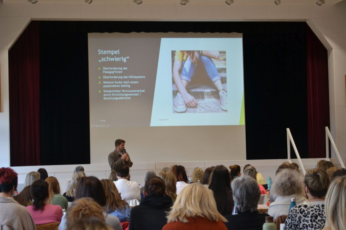 Dritter pädagogischer Fachtag stärkt Kinderschutz in Nabburg
