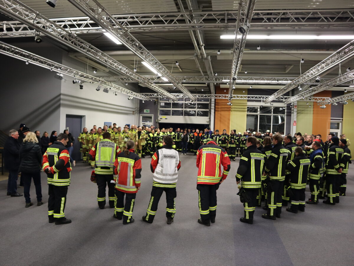 Feuerwehren retten neun Vermisste bei Übung in Oberwildenau