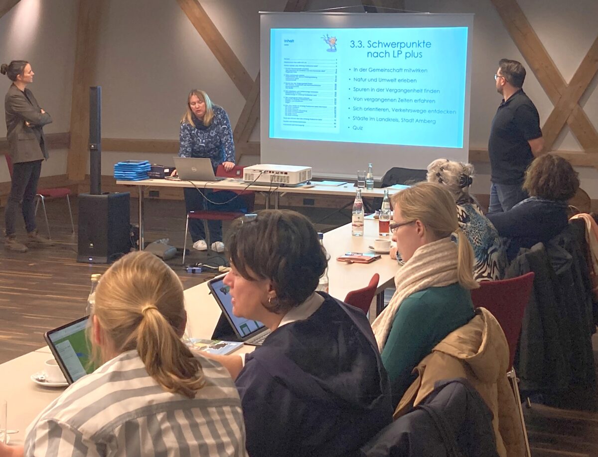 Fortbildung stärkt HSU mit Regionalbuch in Amberg-Sulzbach