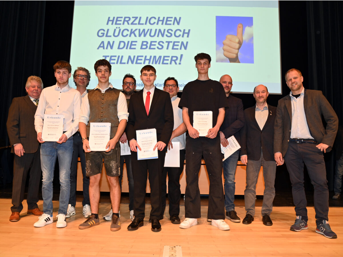 Freisprechung in Weiden – 137 neue Gesellinnen und Gesellen starten