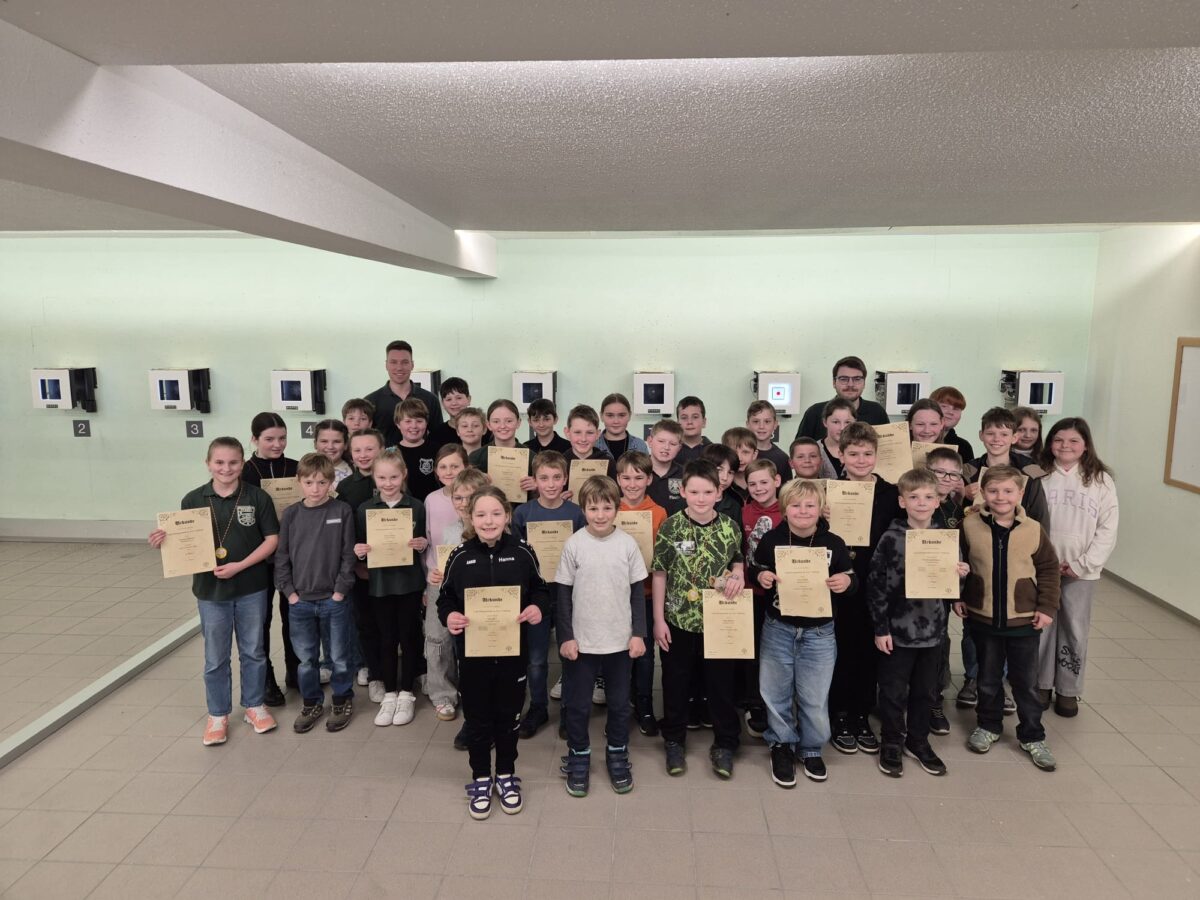 Gaujugendschießen mit Lichtgewehr feiert großen Erfolg in Holzhammer