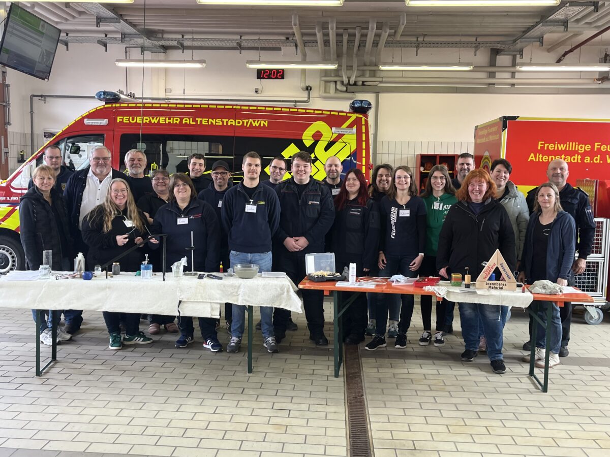 Grundseminar bildet 14 Brandschutzerzieher in Altenstadt aus