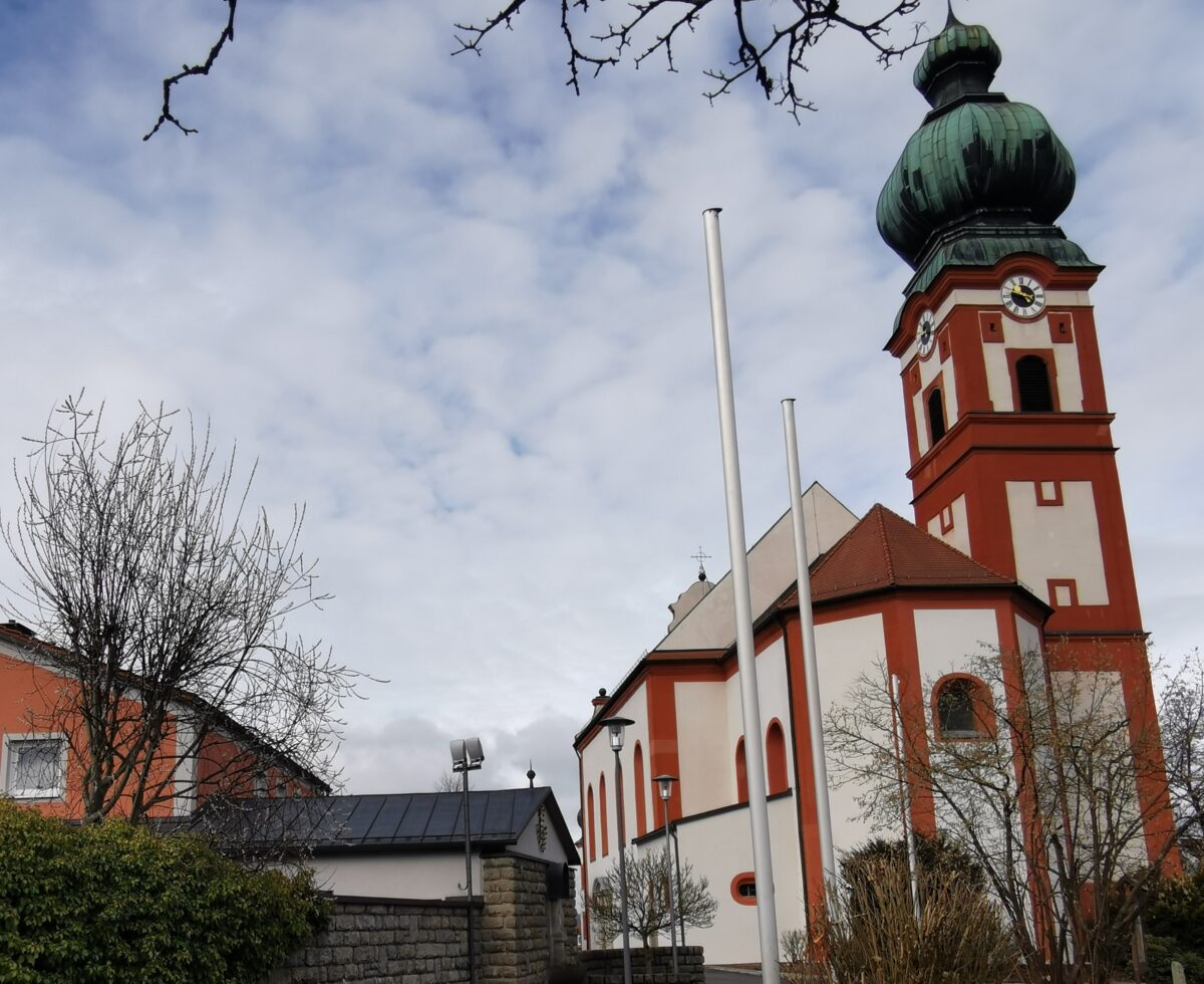Teilnahme am Trauergottesdienst mit Beisetzung