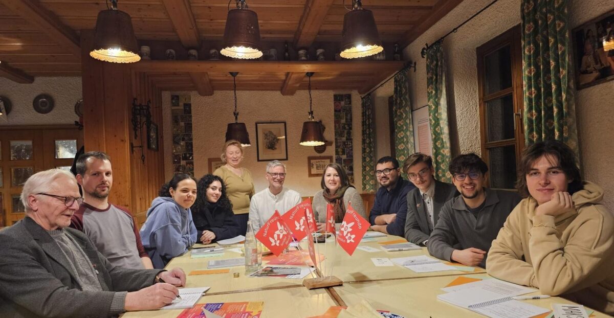 Jugendliche diskutieren auf Augenhöhe mit Carolin Wagner in Neustadt