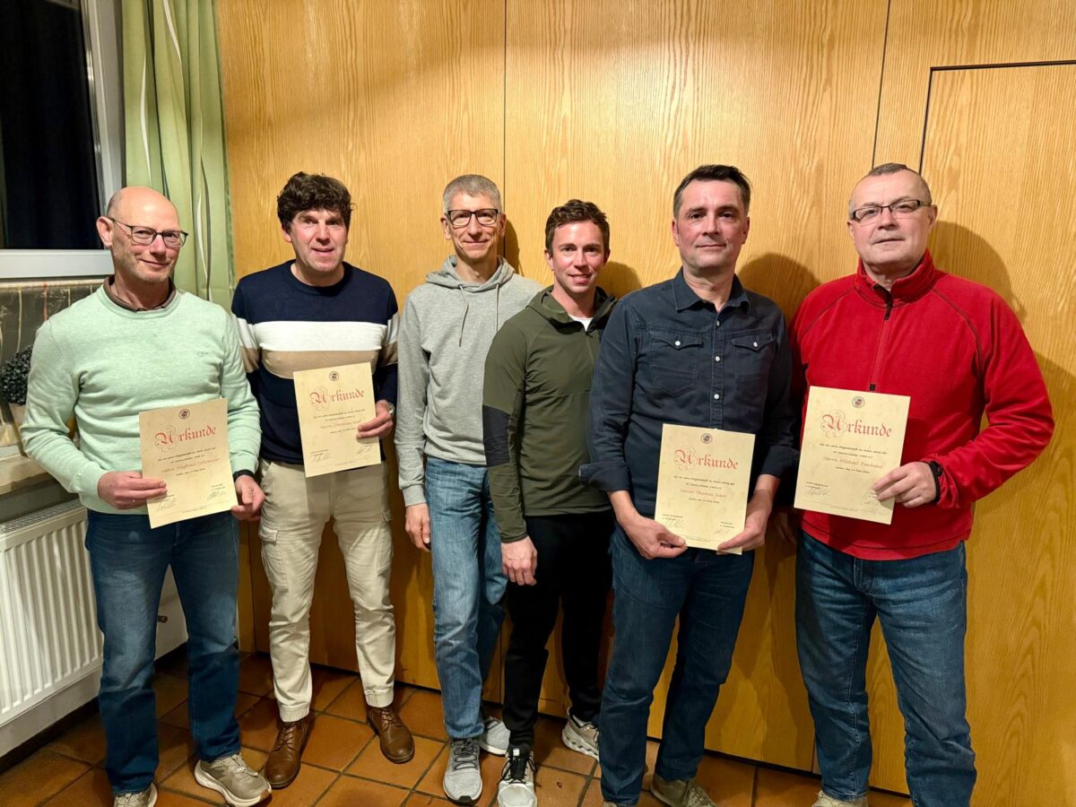 Positive Bilanz und Ehrungen beim VC Corona Weiden