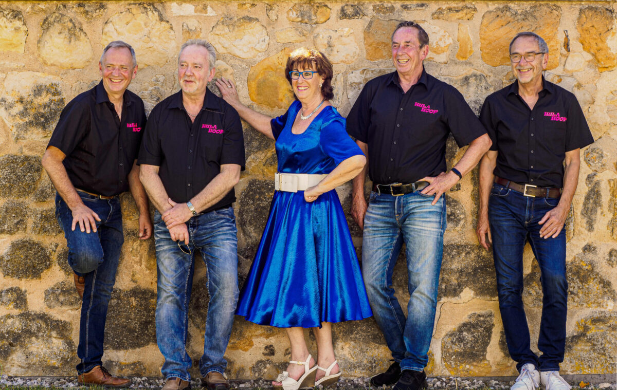 Schlager der 50er und 60er mit Hula Hoop in Bärnau