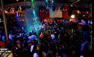 Charivari 30+ Party mit DJ Tom Larusso