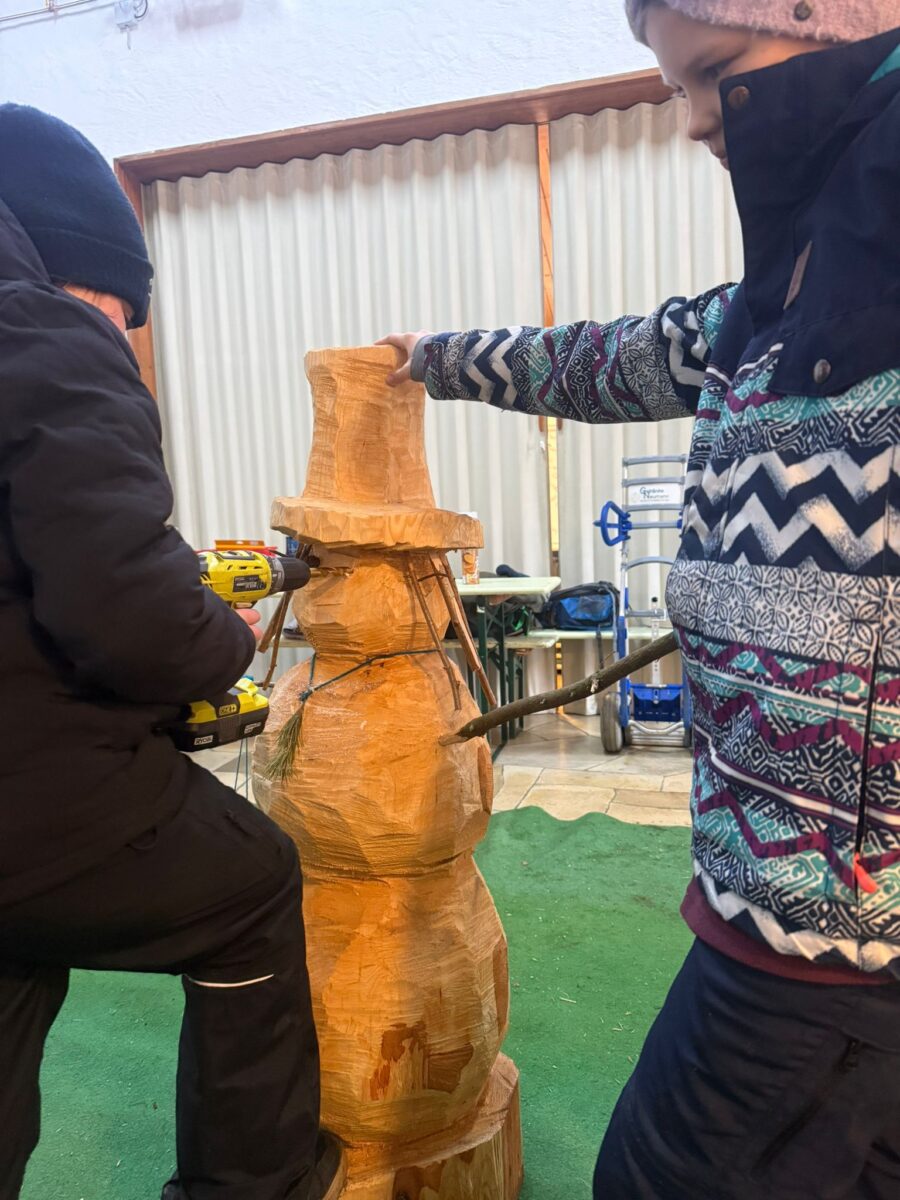 Skulpturenpark an der Entdeckerkirche in Trabitz eröffnet