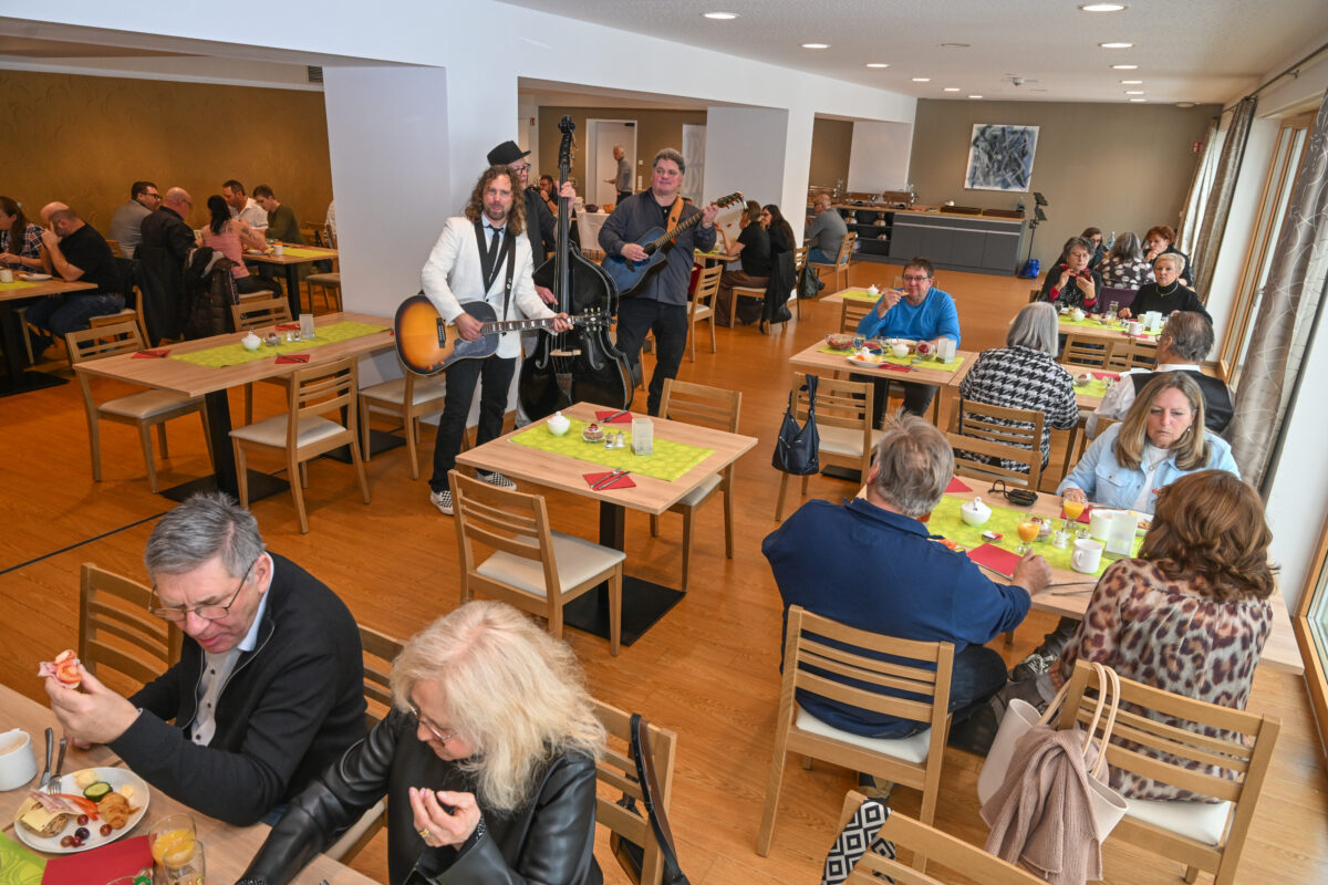 KUKUVE: Volles Haus beim dritten Musikbrunch in Erbendorf