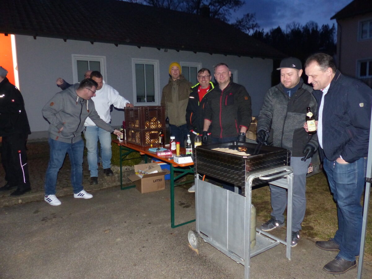 Wintergrillen der CSU in Leuchtenberg lockt viele Besucher