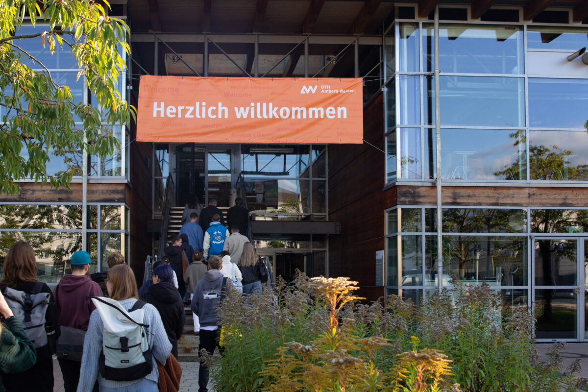 898 Studierende starten an der OTH Amberg-Weiden
