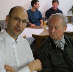 Der Vizepräsident des Bayerischen Bauernverbandes und Bezirkspräsident Ely Eibisch (links) hat im Flosser Amt gute Freunde. Ehrenkreisobmann Erich Schieder (rechts) gehört dazu.