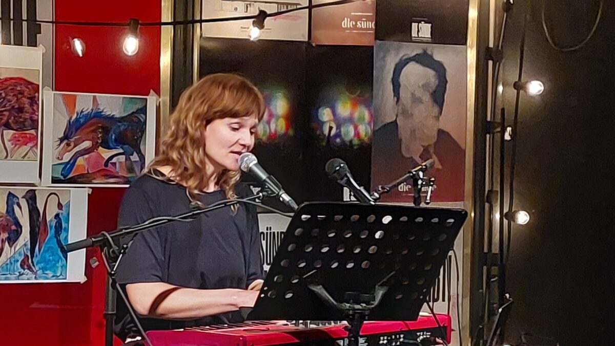 Judith Ahrends in der "Sünde": Klangreise durchs eigene Leben