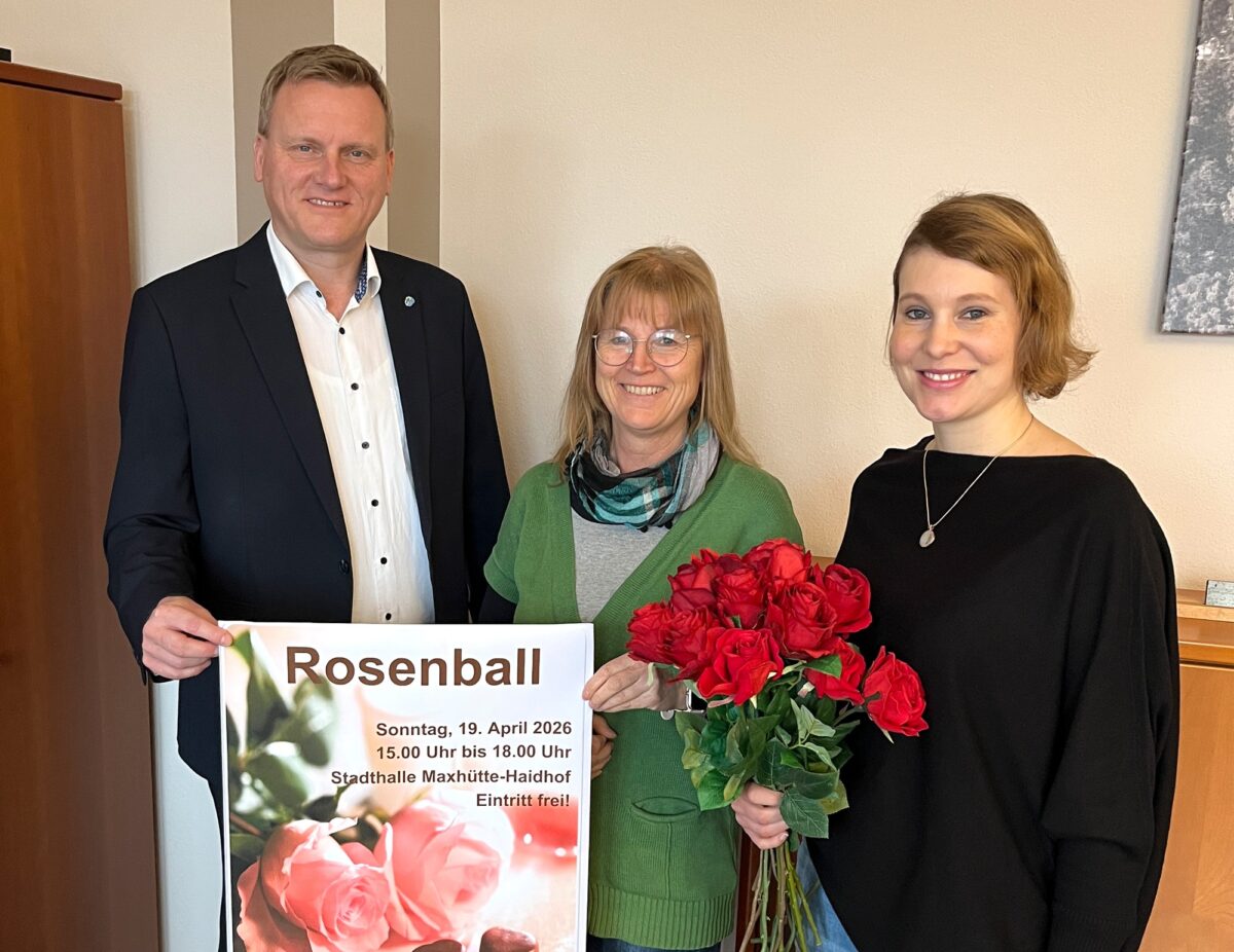 Rosenball lädt in Maxhütte-Haidhof zum Tanz ein