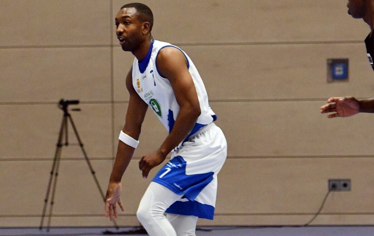 Basketballer des TB Weiden verlieren Krimi und müssen weiter zittern