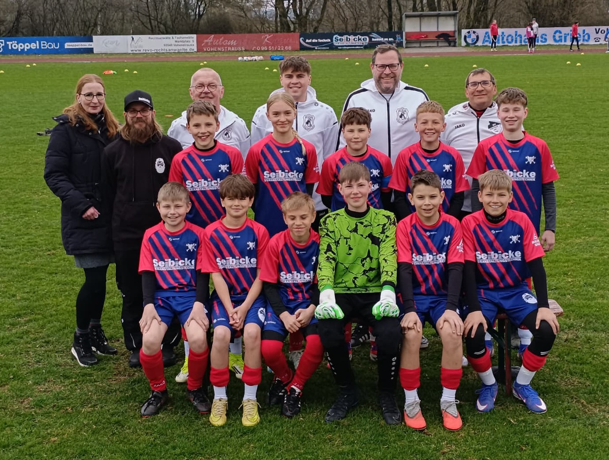 Neue Trikots für die SG SpVgg Vohenstrauß durch lokale Sponsoren