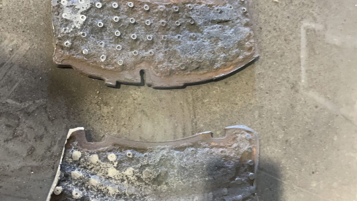 Sattelzug mit gravierenden Bremsmängeln bei Wernberg-Köblitz gestoppt