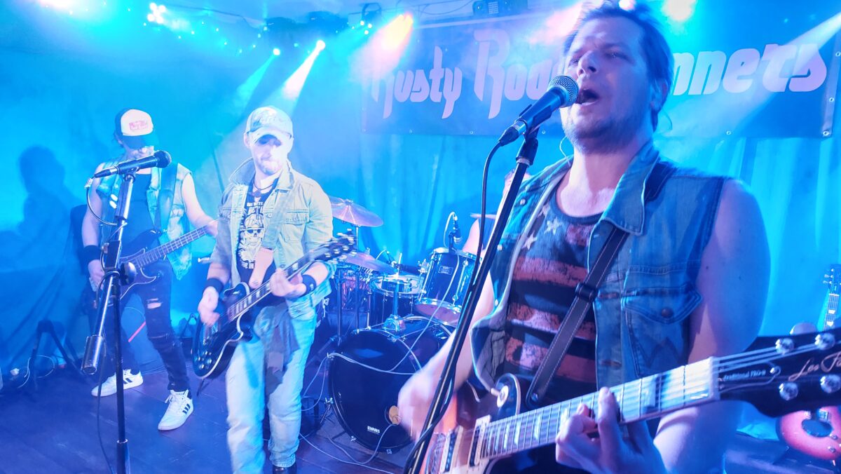 Volles Haus beim "RustyRoadRunners"-Gig im "Parapluie"