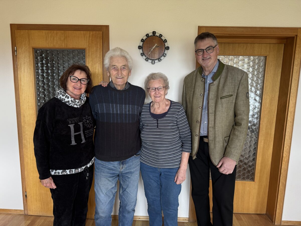 Ein Jahr nach der „Diamantenen": Ältester Bürger feiert 95. Geburtstag in Stulln