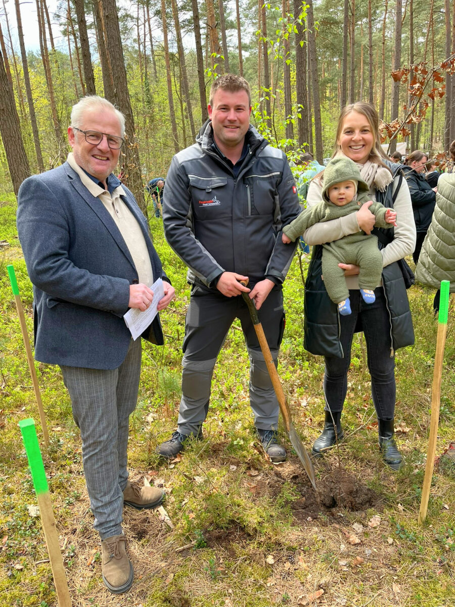 Baumpflanzaktion in Schwandorf feiert 21. Auflage