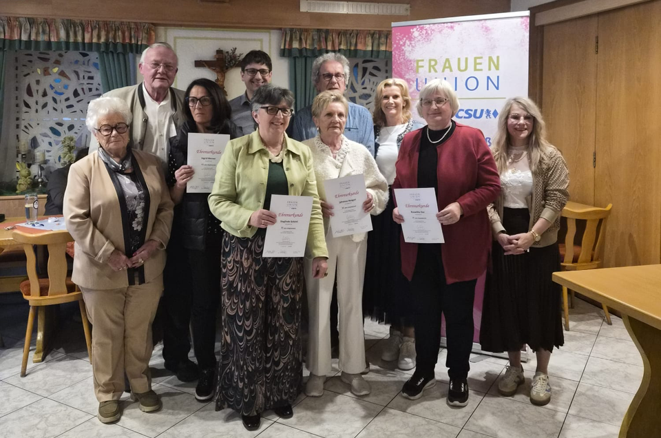 Ehrungen prägen Jahreshauptversammlung der Frauen-Union in Vohenstrauß