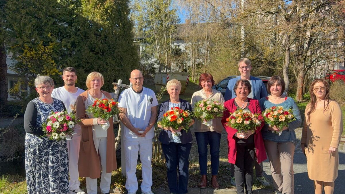 Ehrungen und Abschiede in der Steinwaldklinik Erbendorf