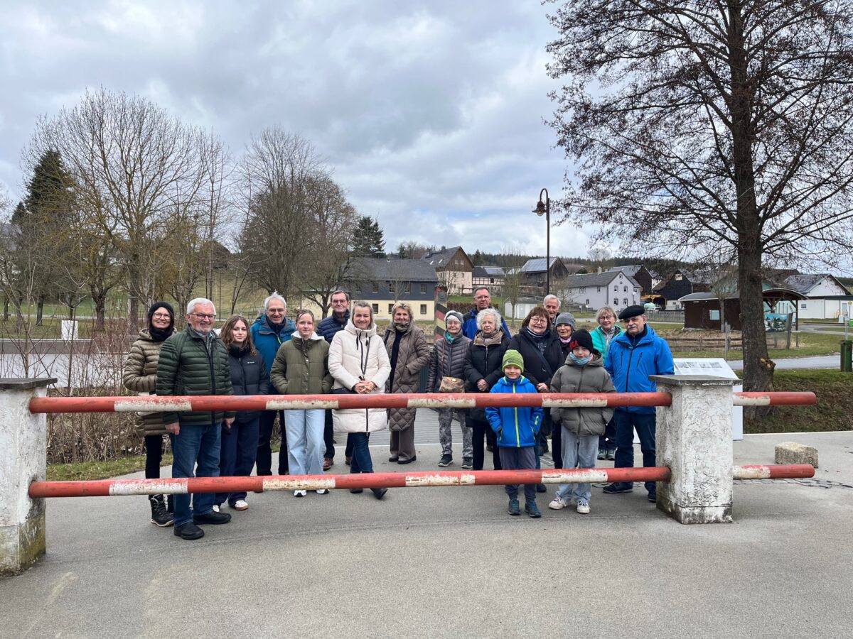 Exkursion des BLLV Neustadt nach Mödlareuth macht Geschichte erlebbar