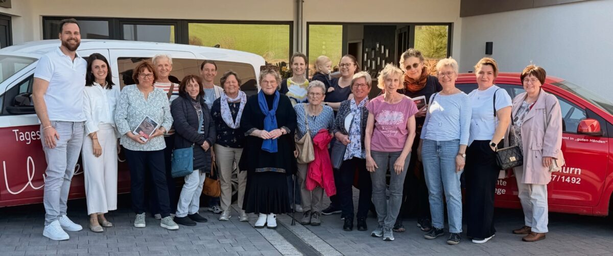 Frauenbund spendet 800 Euro an Gratus Manus in Waldthurn