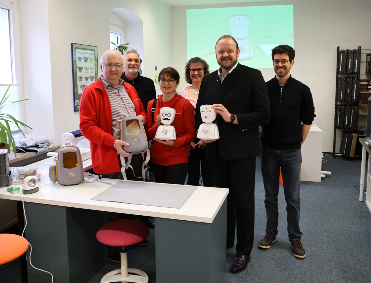 Kinderkrebshilfe spendet zwei AV1-Avatare für Neustadt und Weiden