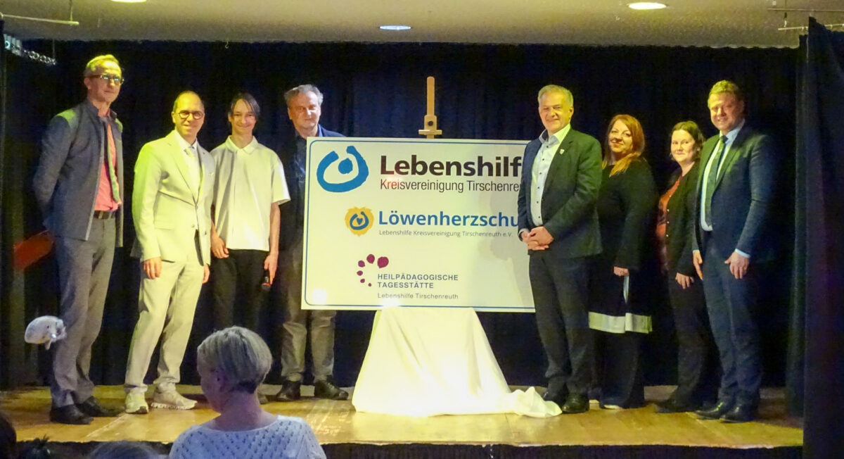 Lebenshilfe feiert 25 Jahre Schule und HPT in Mitterteich