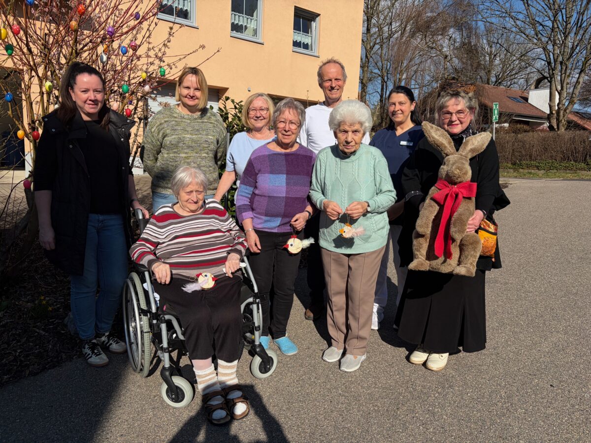 Osterbesuch der Frauen-Union im Seniorenheim in Floß