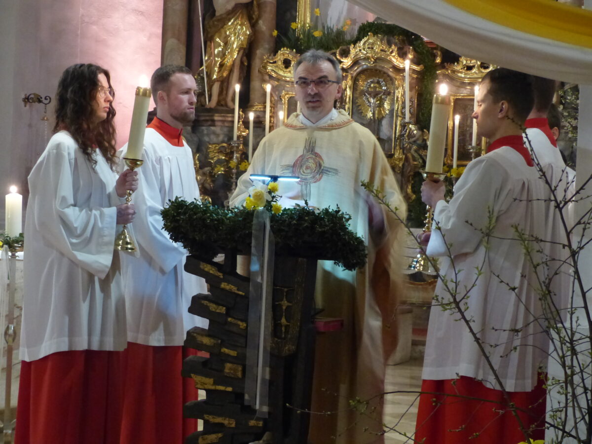 Ostergottesdienste, Musik und Brauchtum in Erbendorf