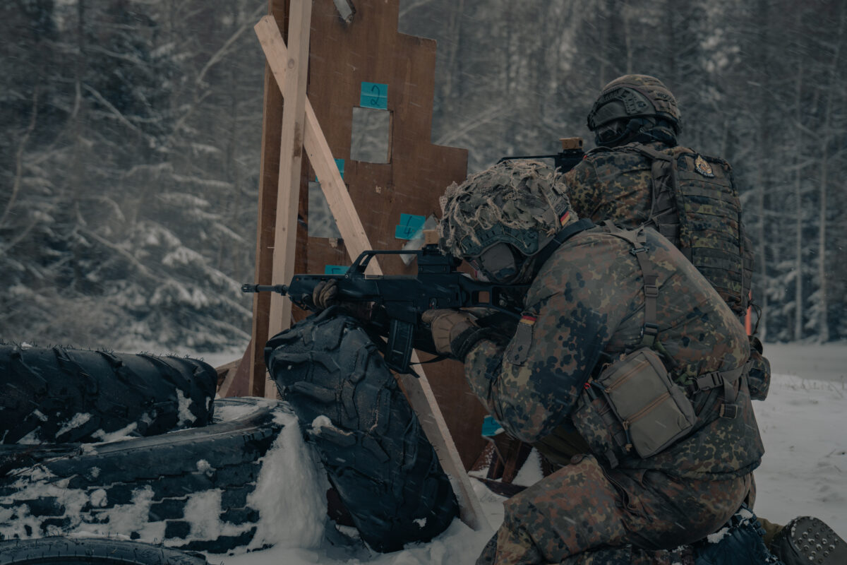 Panzerartilleriebataillon 375 aus Weiden trainiert drei Wochen in Wildflecken