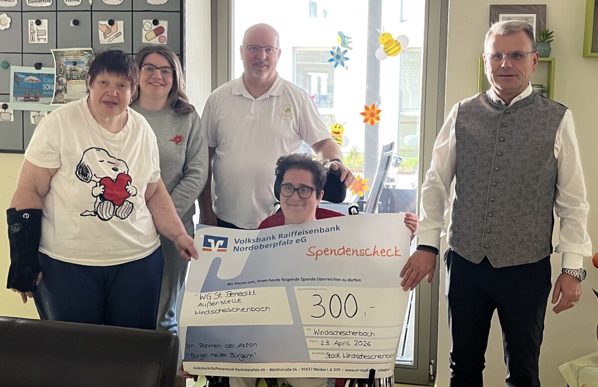 Stadt spendet 300 Euro an Wohngruppe St. Benedikt in Windischeschenbach