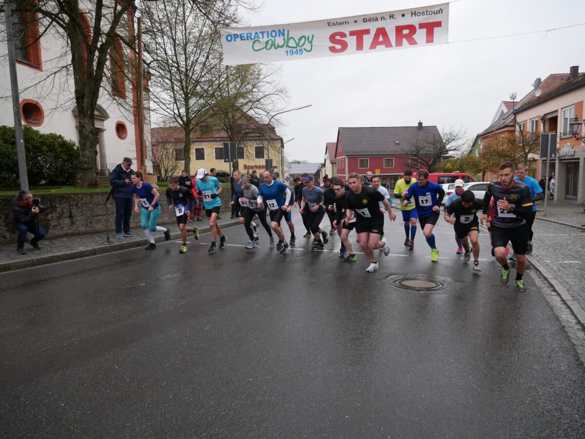 Staffellauf mit internationaler Besetzung von Karl Ziegler Eslarn.