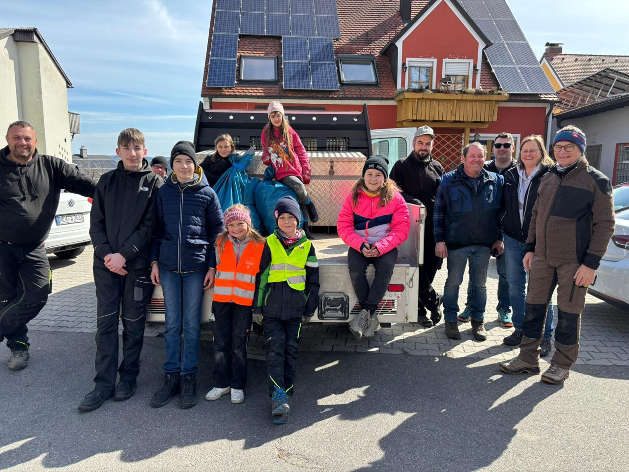 Weniger Müll, größere Funde bei Rama-Dama in Leuchtenberg