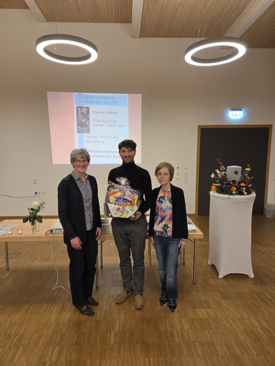 Zeitreise der Bestattungskultur begeistert Besucher in Weiden