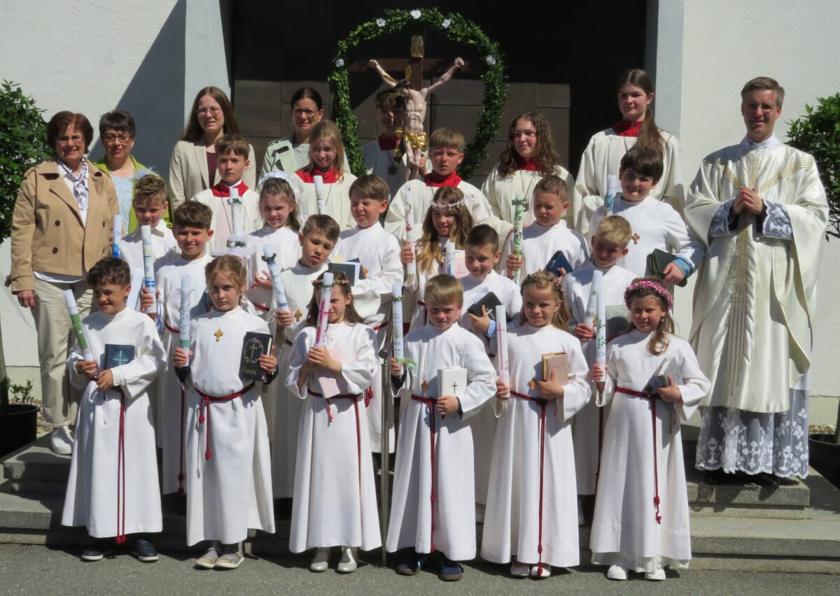 Erste heilige Kommunion in Altenstadt gefeiert