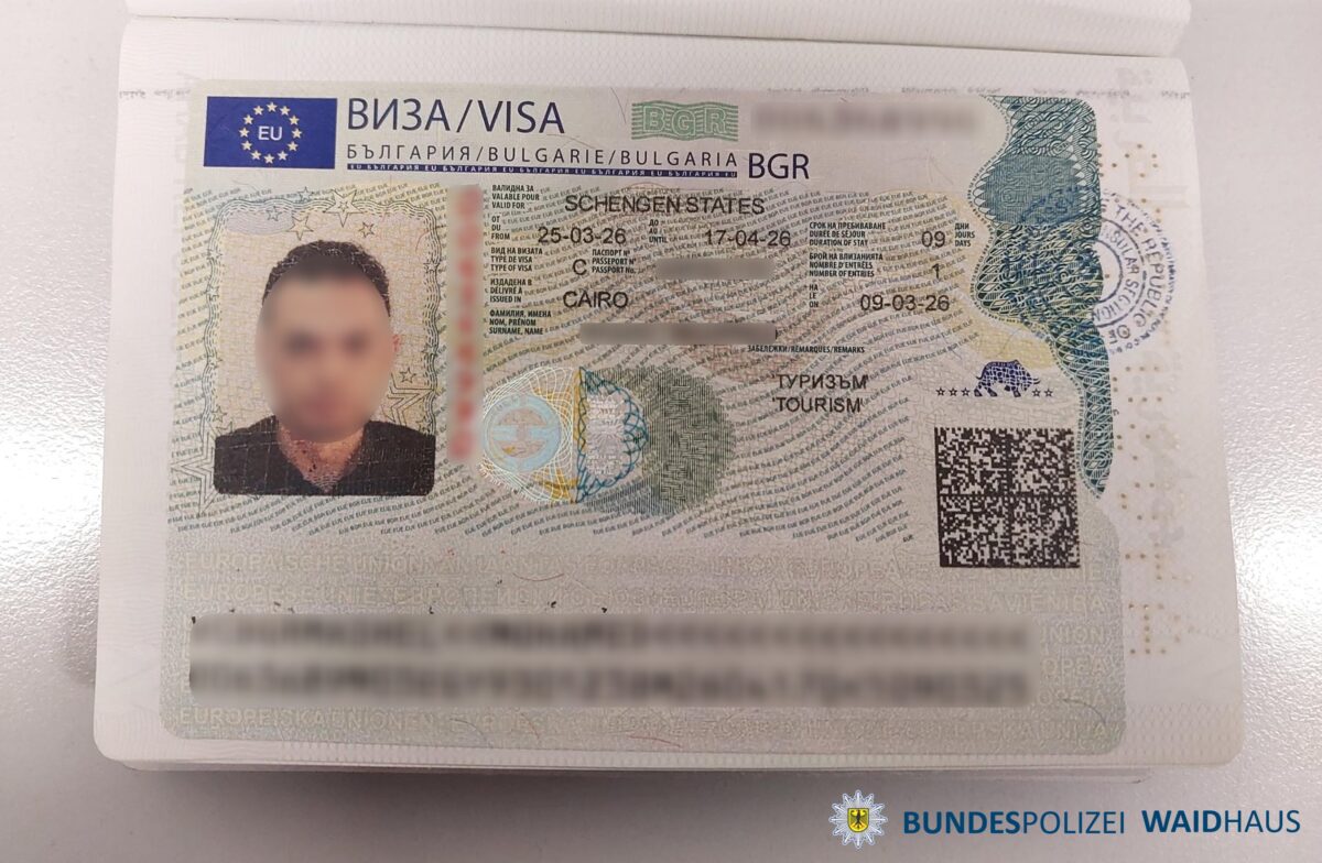 Mit erschlichenen Visa unterwegs – Bundespolizei Waidhaus stoppt zwei Männer bei Grenzkontrolle