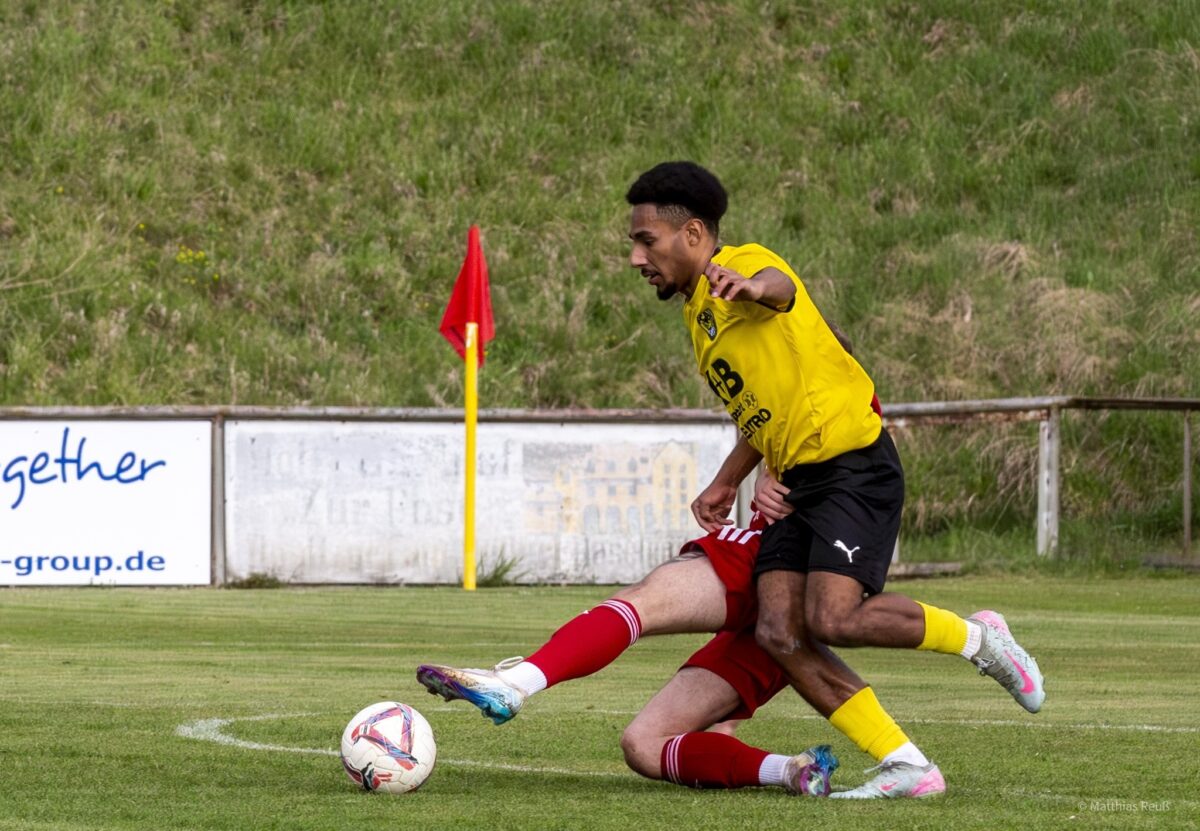 Bezirksliga Nord: Remis im Spitzenspiel - Absteiger Schirmitz überrascht Pfreimd