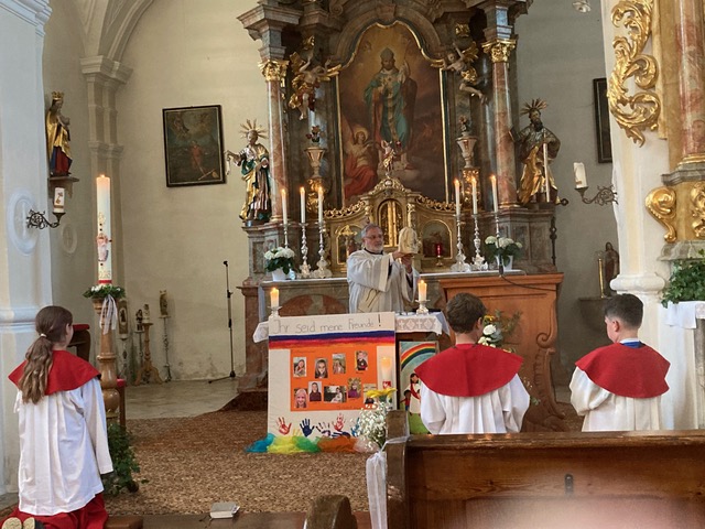 Maiandacht in Michldorf ehrt Maria als Schutzfrau Bayerns