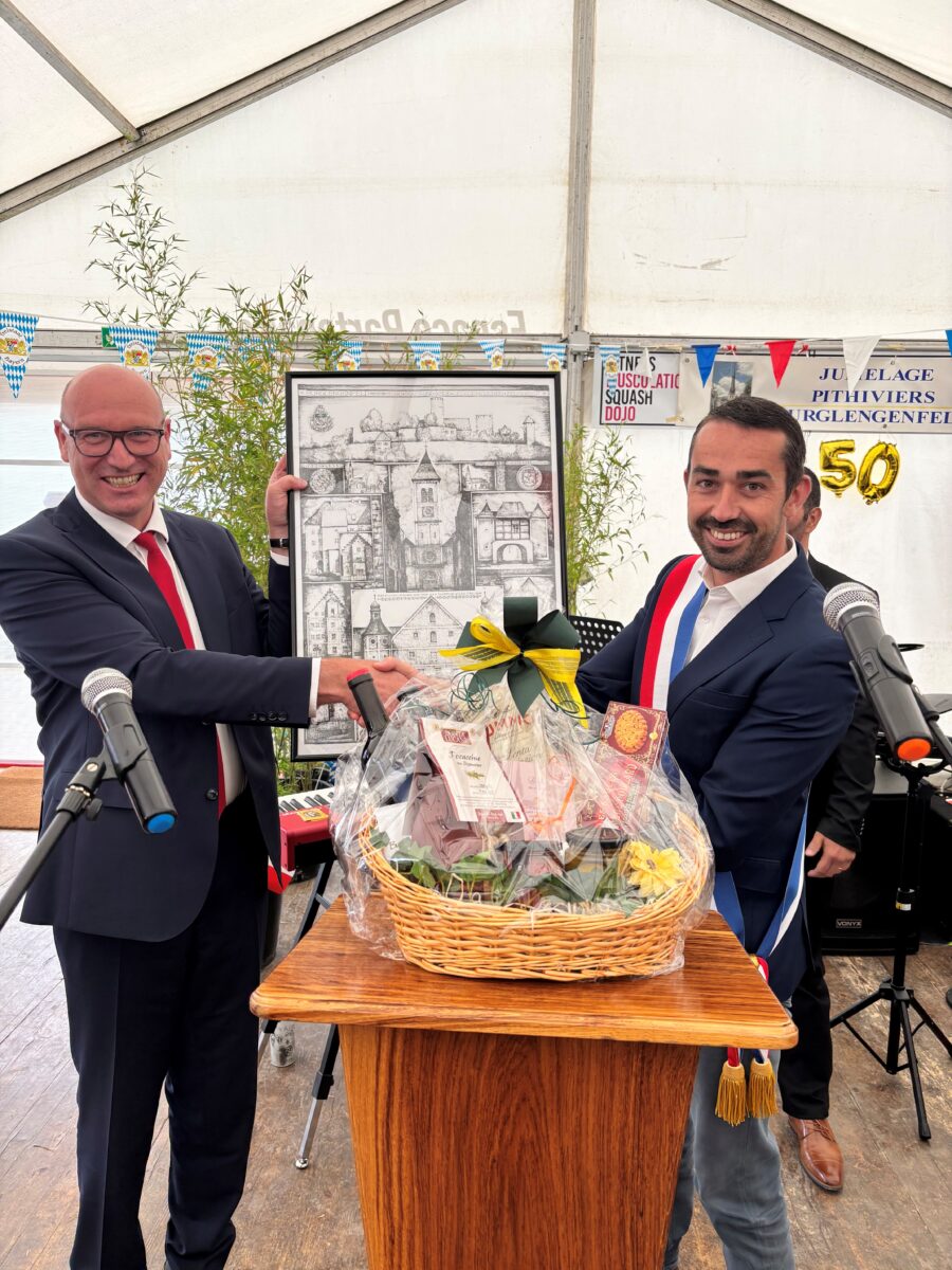 Delegation aus Burglengenfeld feiert 50 Jahre Partnerschaft mit Pithiviers