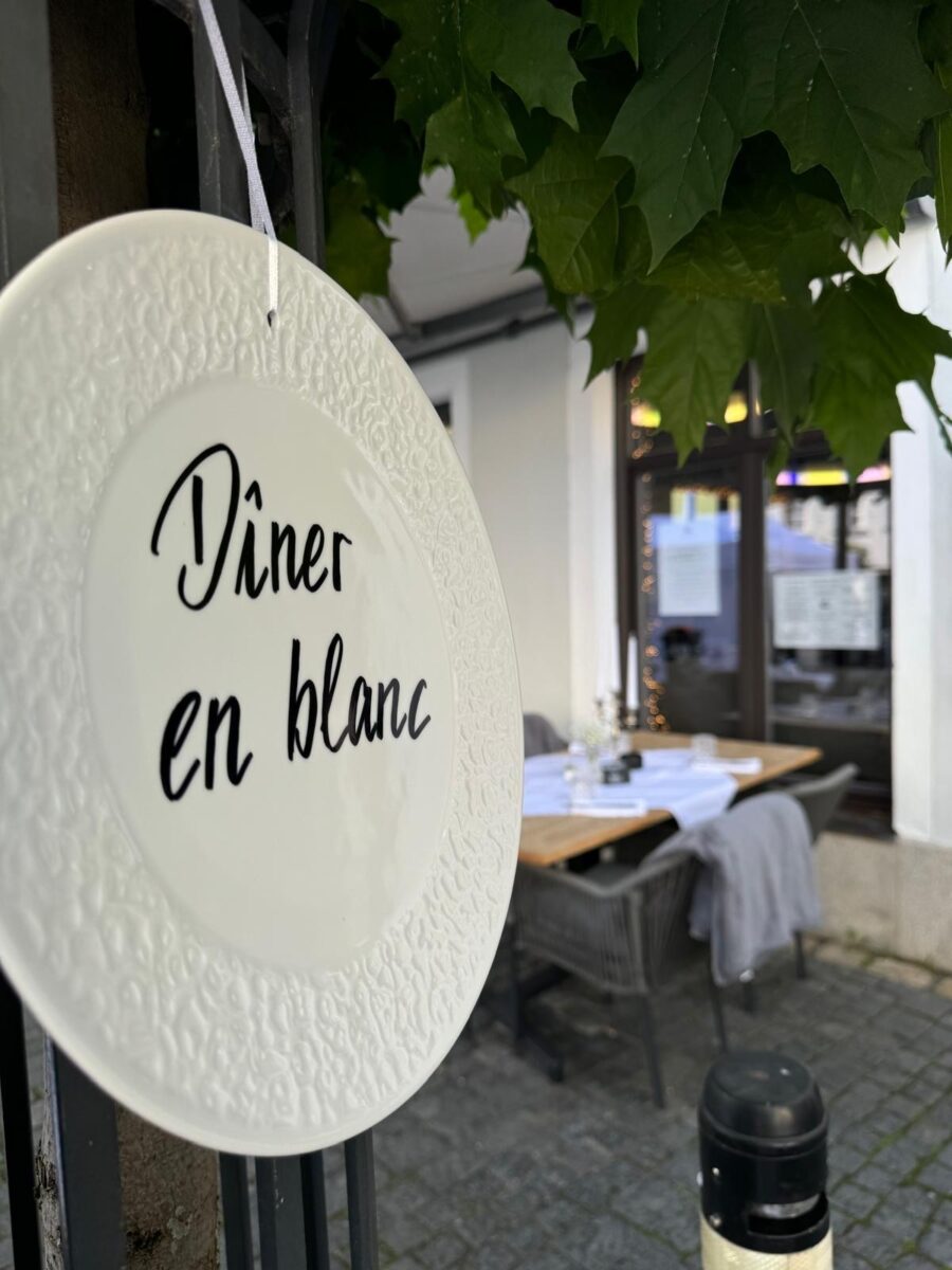 Trotz Absage: Gastronomen ziehen  "Weiße Nacht" am Freitag in Weiden durch