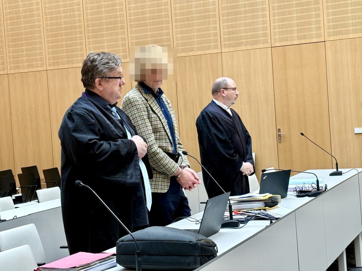 Entlastungszeugen bei Testamentfälscher-Prozess: Zweifel an Jugendfreunden