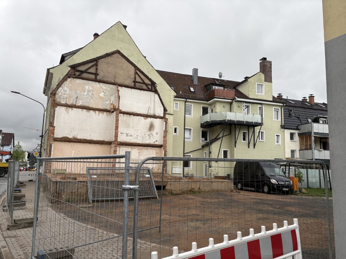 Hammer-Anwesen in der Frauenrichter Straße: Auf Abriss folgt Neubau