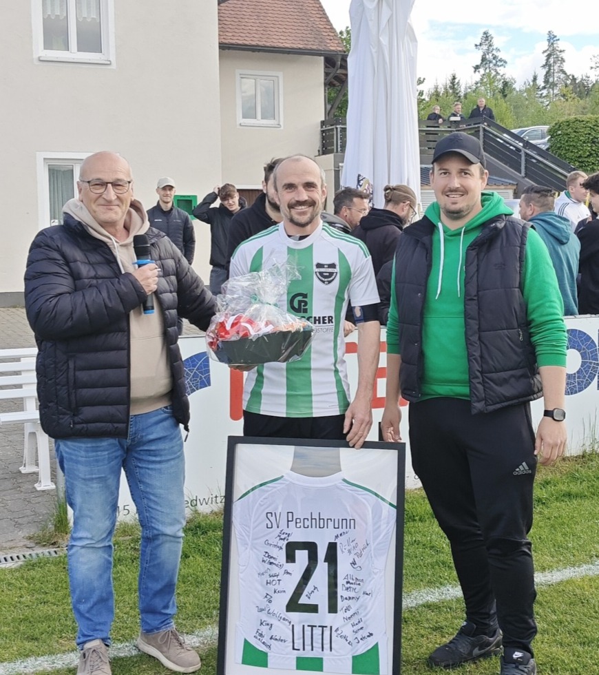 Abschied beim SV Pechbrunn Dank an Trainer Litti nach Aufstieg