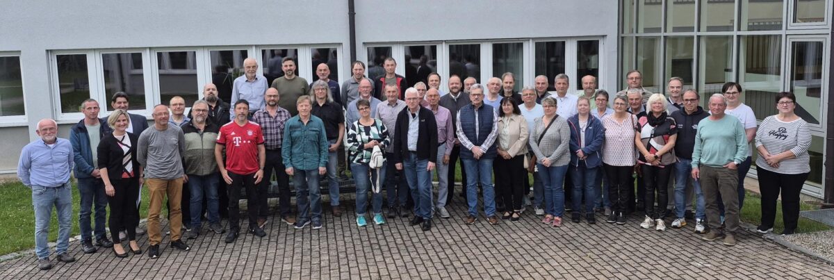 Bayerisches Rotes Kreuz ehrt treue Blutspender in Weiden