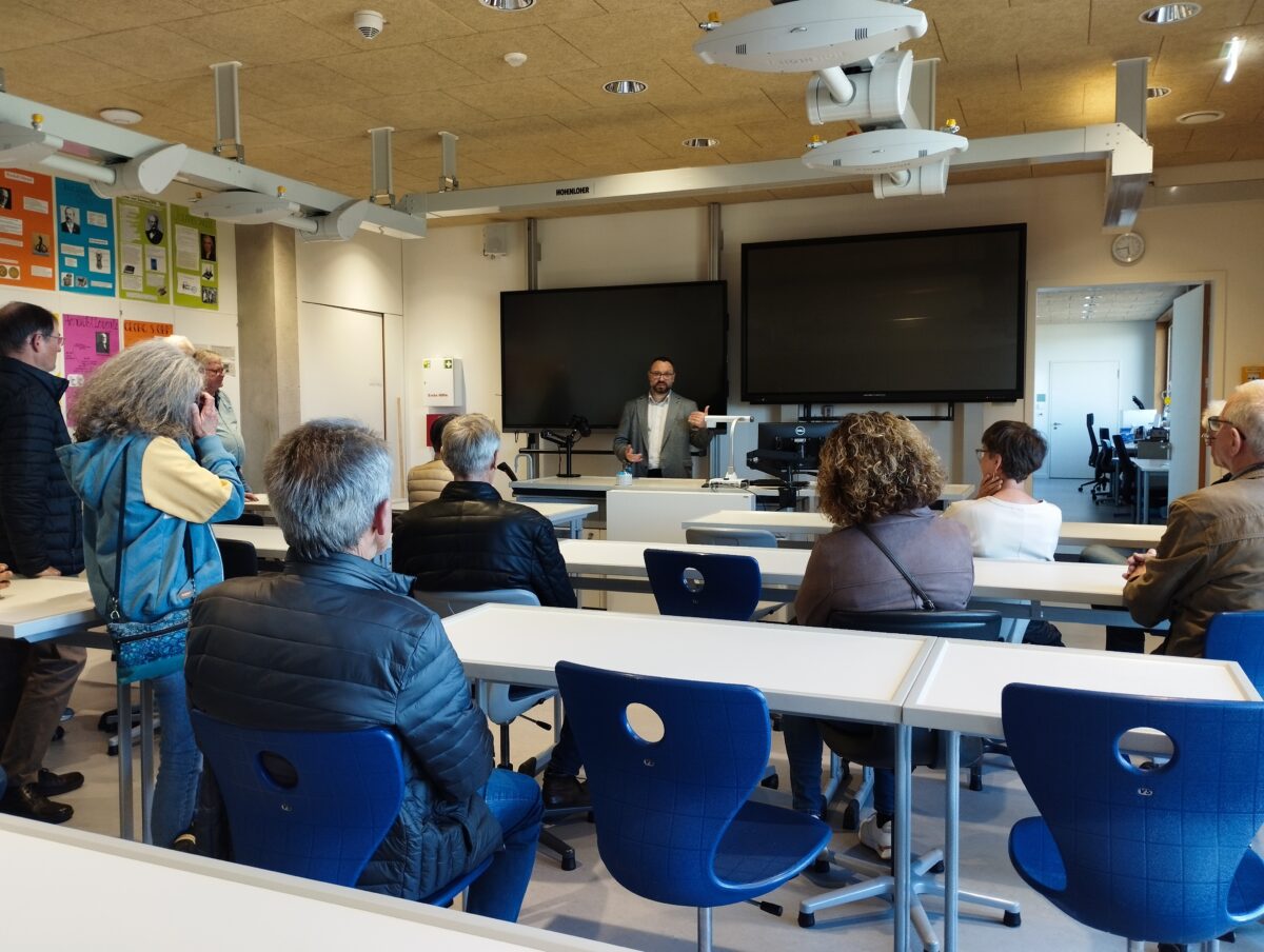 InitiAKTIVKreis erkundet Neubau der Realschule in Kemnath